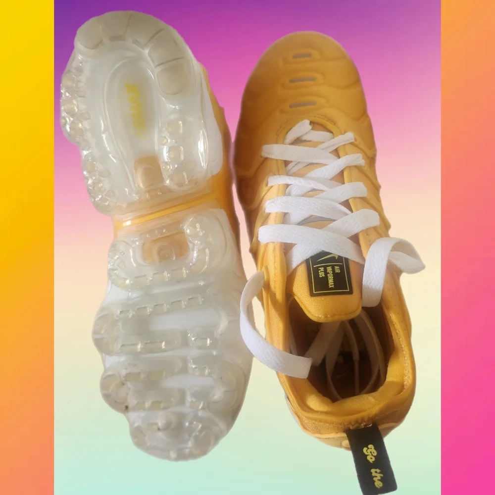 Nike Air Vapor Max "Go The Extra Smile" Womens Sneaker Size 7.5 - Picture 6 of 6